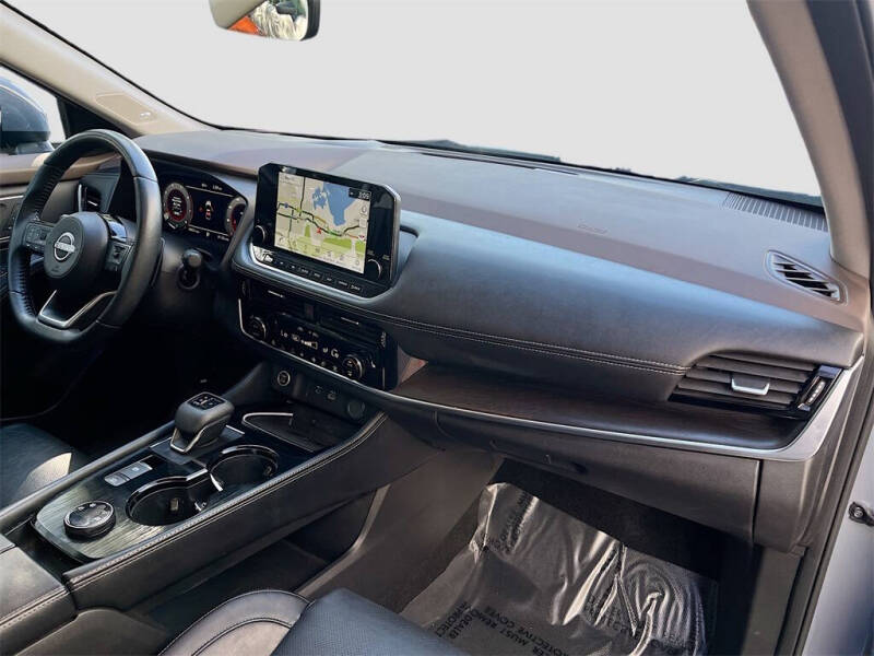 2023 Nissan Rogue Platinum