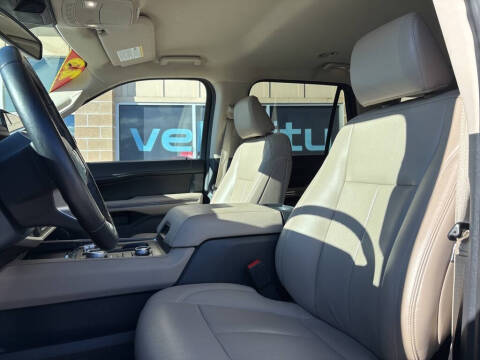 2023 Ford Expedition MAX XLT