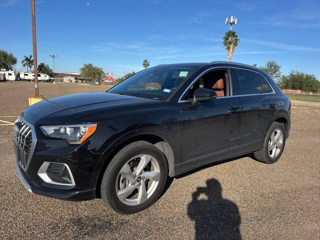 2022 Audi Q3 quattro Premium 40 TFSI