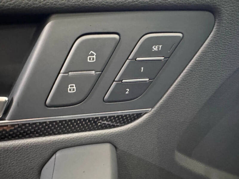 2024 Audi SQ5 3.0T quattro Premium Plus