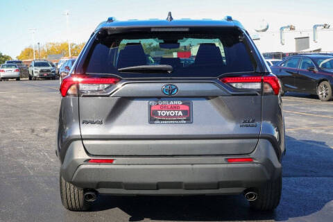 2022 Toyota RAV4 Hybrid XLE