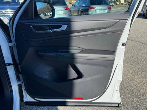 2026 Volkswagen Atlas Cross Sport SEL R-Line Black 4Motion