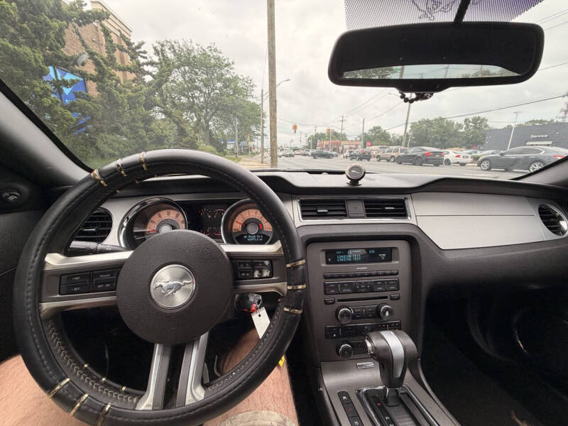 2010 Ford Mustang V6