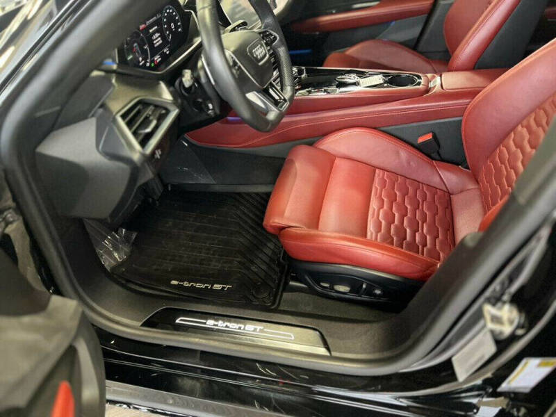 2022 Audi e-tron GT quattro Prestige