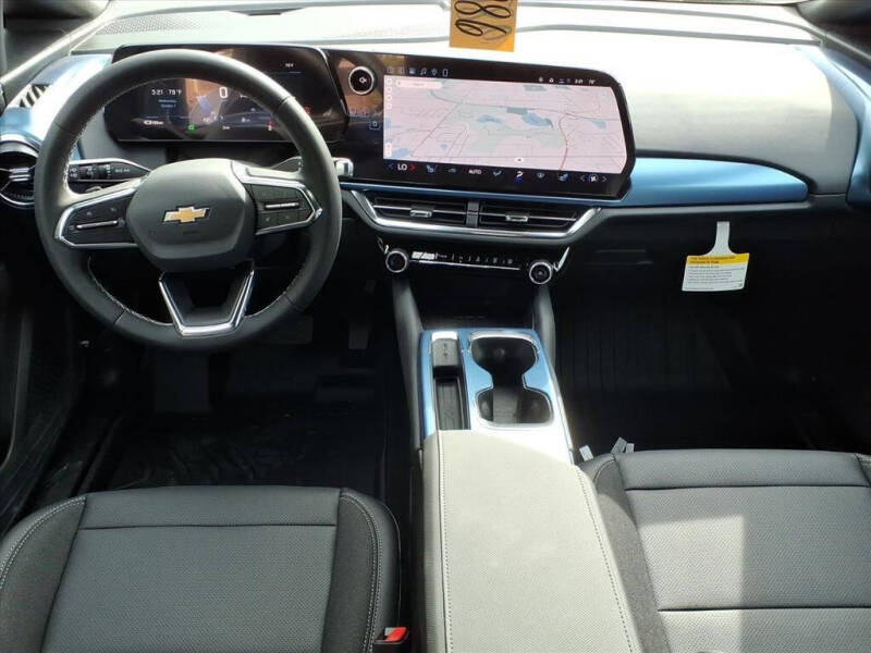 2026 Chevrolet Equinox EV LT 2
