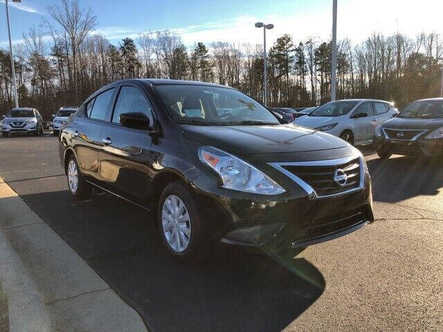 2019 Nissan Versa SV
