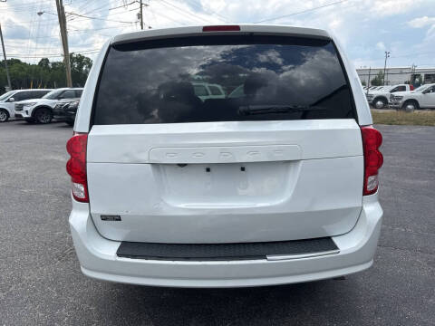 2020 Dodge Grand Caravan SE Plus
