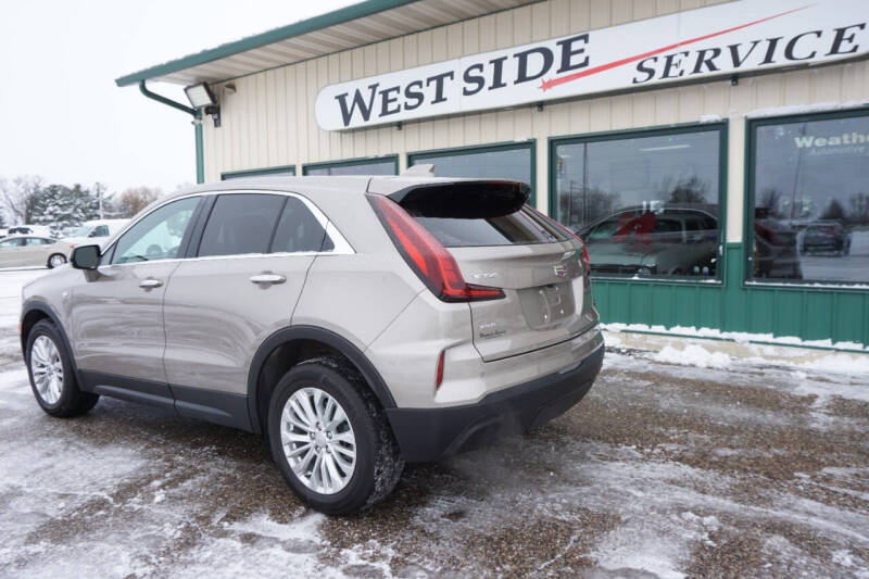 2024 Cadillac XT4 Luxury