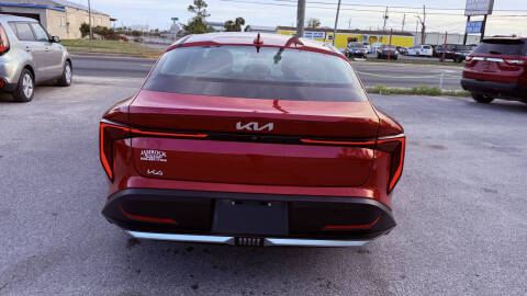 2025 Kia K4 LX