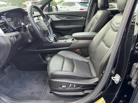 2025 Cadillac XT6 Premium Luxury