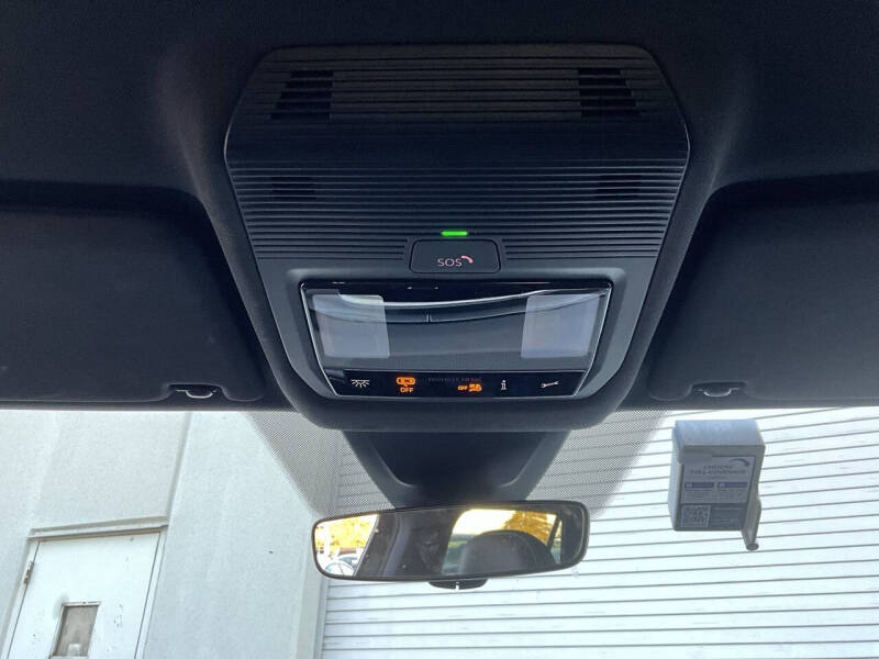 2025 Volkswagen Atlas Cross Sport SE 4Motion