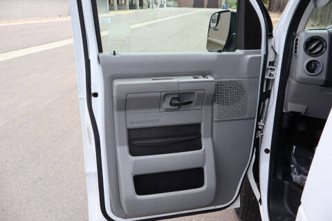2012 Ford E-Series E-350 SD