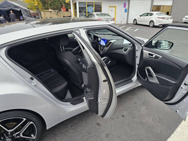 2017 Hyundai Veloster Value Edition