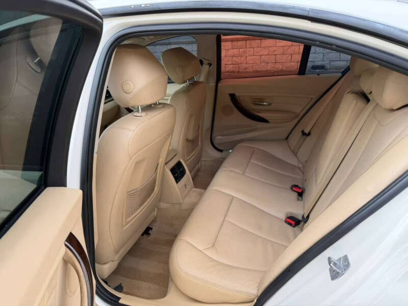 2014 BMW 3 Series 320i xDrive