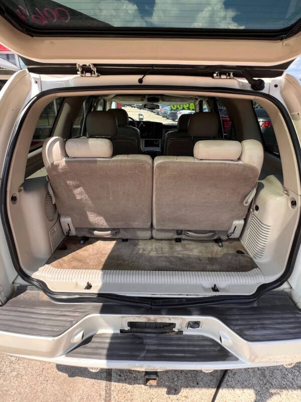 2005 Cadillac Escalade