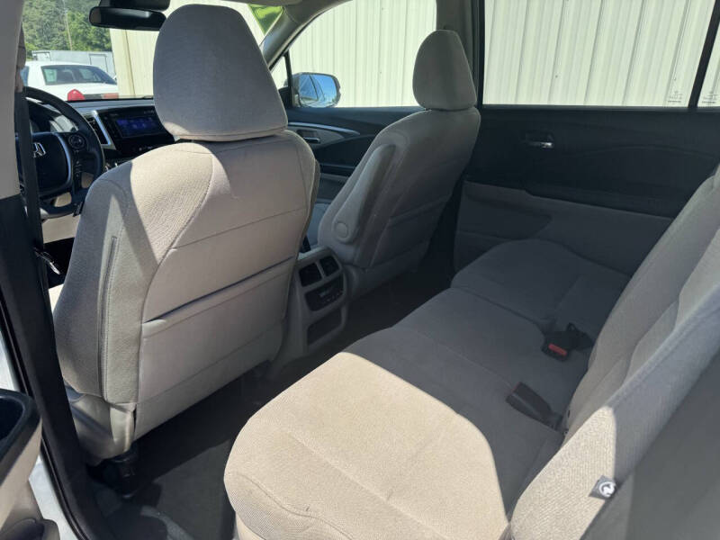 Used 2016 Honda Pilot EX with VIN 5FNYF6H43GB015597 for sale in Lawrenceville, VA