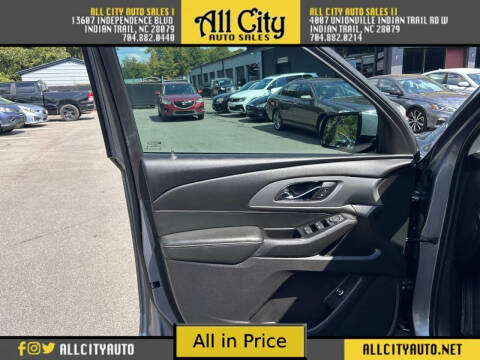 2018 Chevrolet Traverse LT Cloth