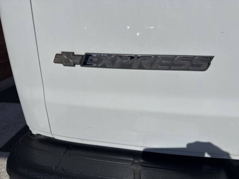 2019 Chevrolet Express 2500