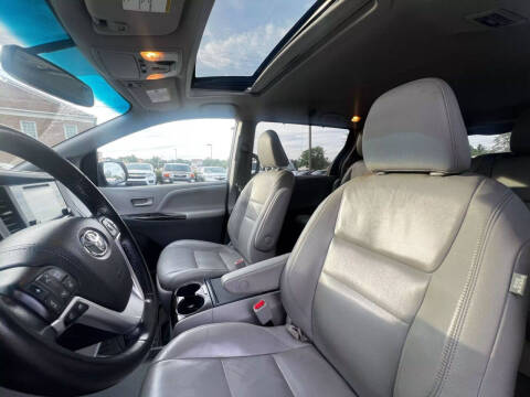 2015 Toyota Sienna