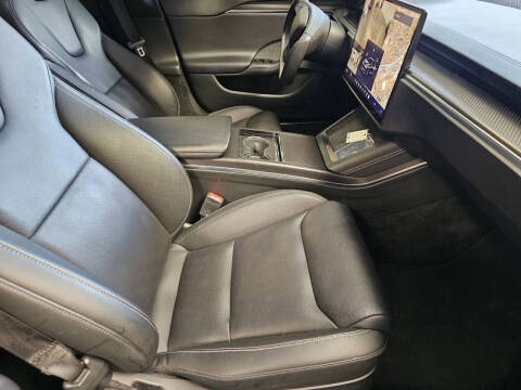 2023 Tesla Model S Plaid