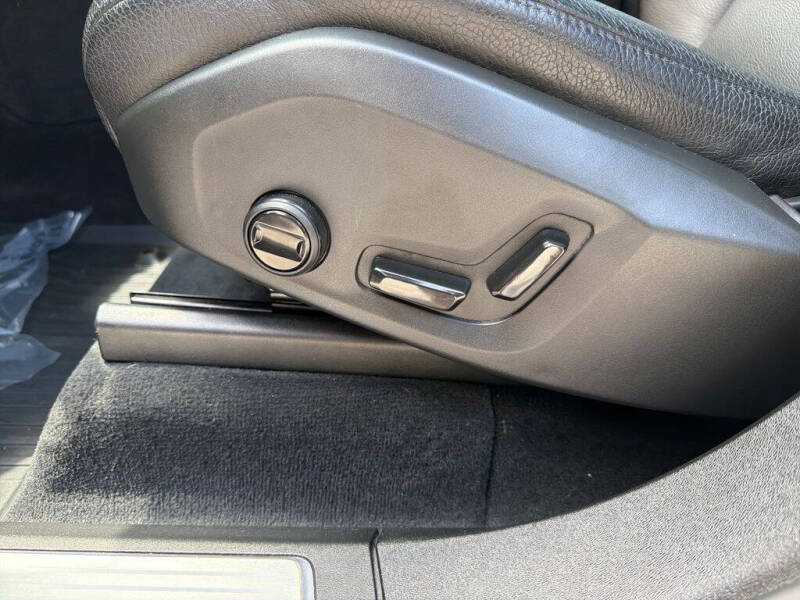 2023 Volvo XC90 B5 Plus Bright Theme