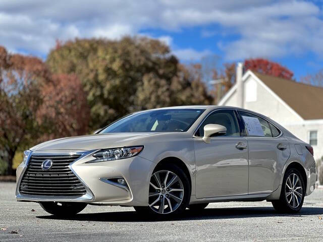 2017 Lexus ES 300h