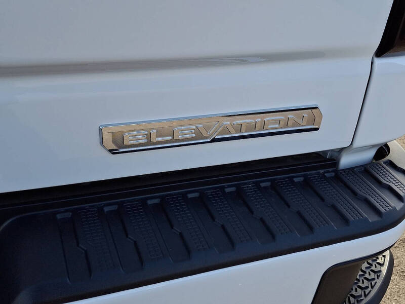 2026 GMC Sierra 1500 Elevation Standard