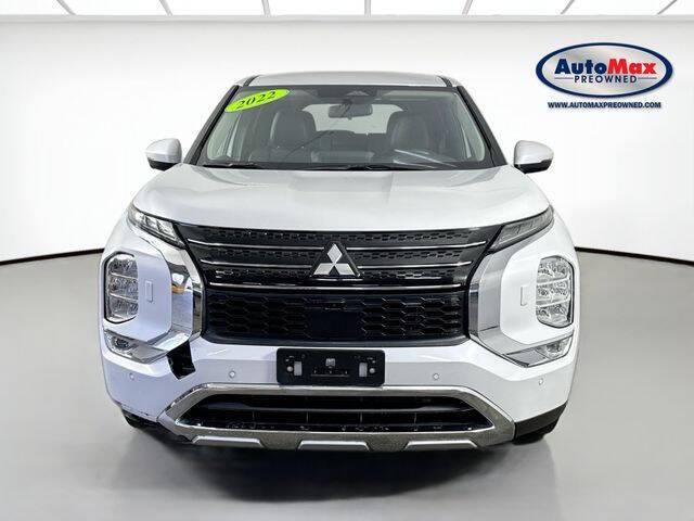 2022 Mitsubishi Outlander Black Edition