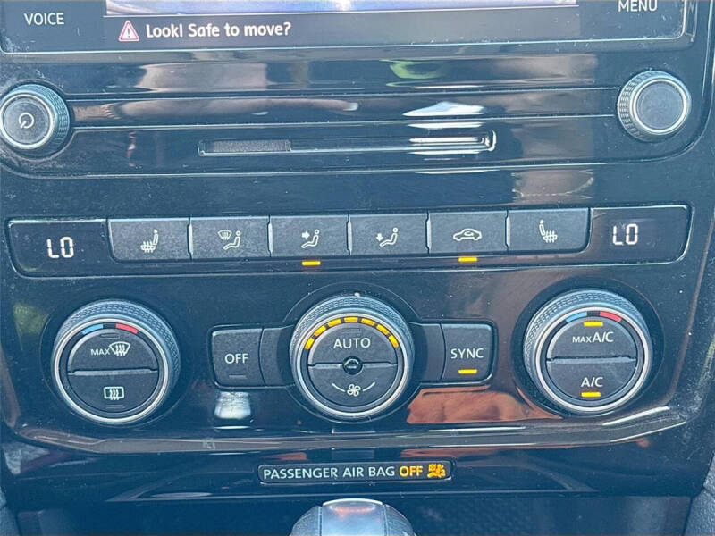 2020 Volkswagen Passat SE