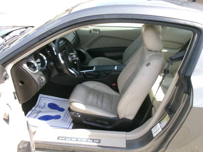 2010 Ford Mustang V6