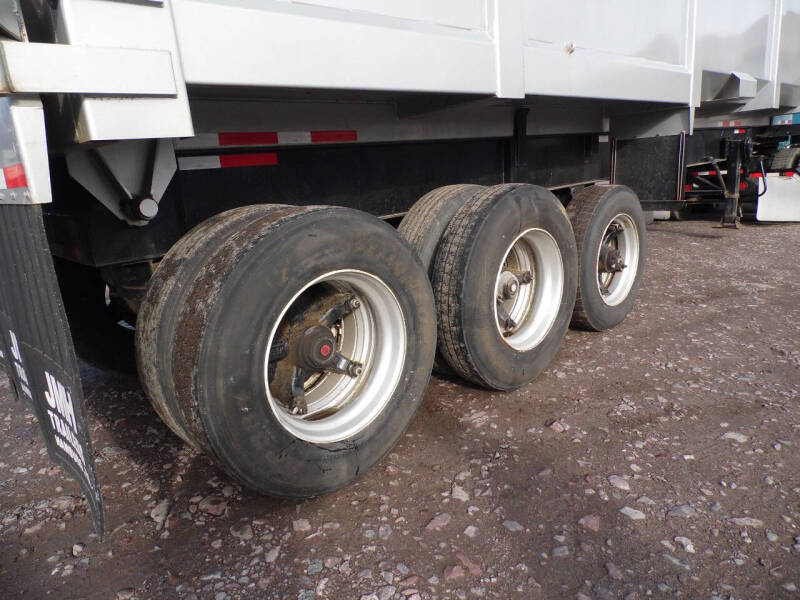 1992 Montone steel dump