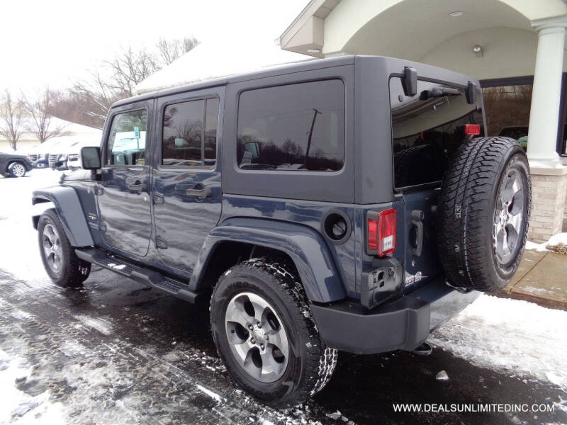 2017 Jeep Wrangler Unlimited Sahara