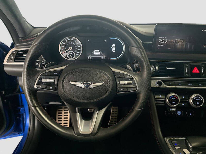 2023 Genesis G70