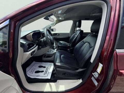 2017 Chrysler Pacifica Touring