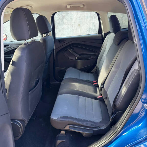 2017 Ford Escape S