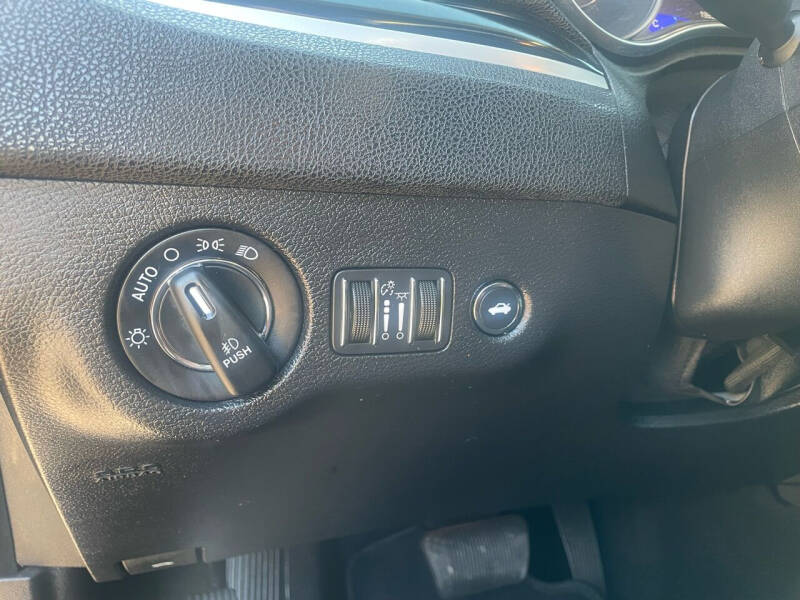 2021 Chrysler 300 S V6