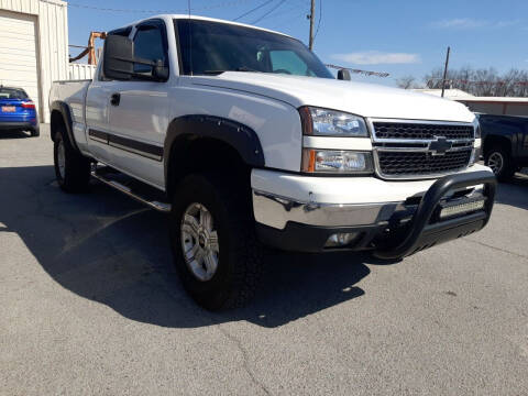 2006 Chevrolet Silverado 1500 for sale at HarrogateAuto.com - tazewell auto.com in Tazewell TN