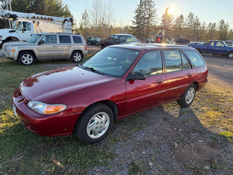 1997 Ford Escort LX photo 2