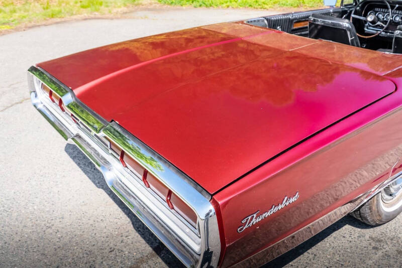 1966 Ford Thunderbird
