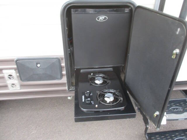 2017 SOLD Forest River Cherokee 27DBS