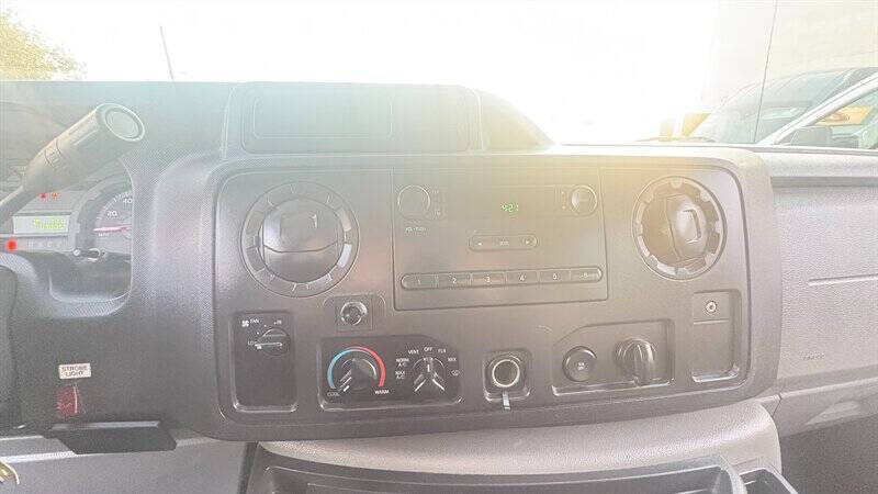 2014 Ford E-Series E-150