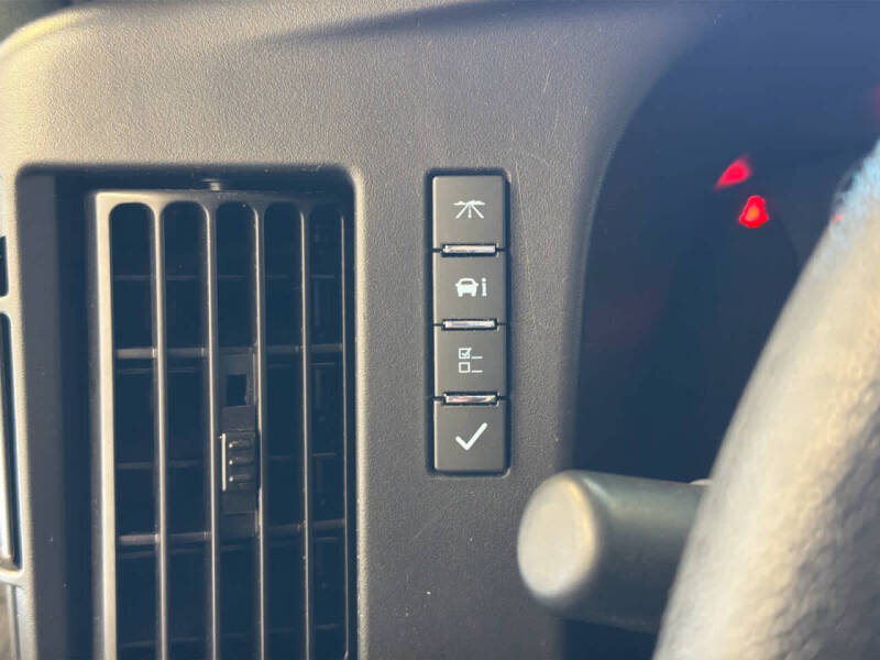 2024 Chevrolet Express 2500