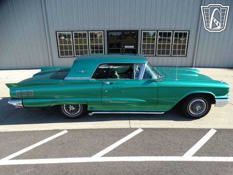 1960 Ford Thunderbird