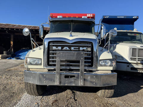 2017 Mack Granite
