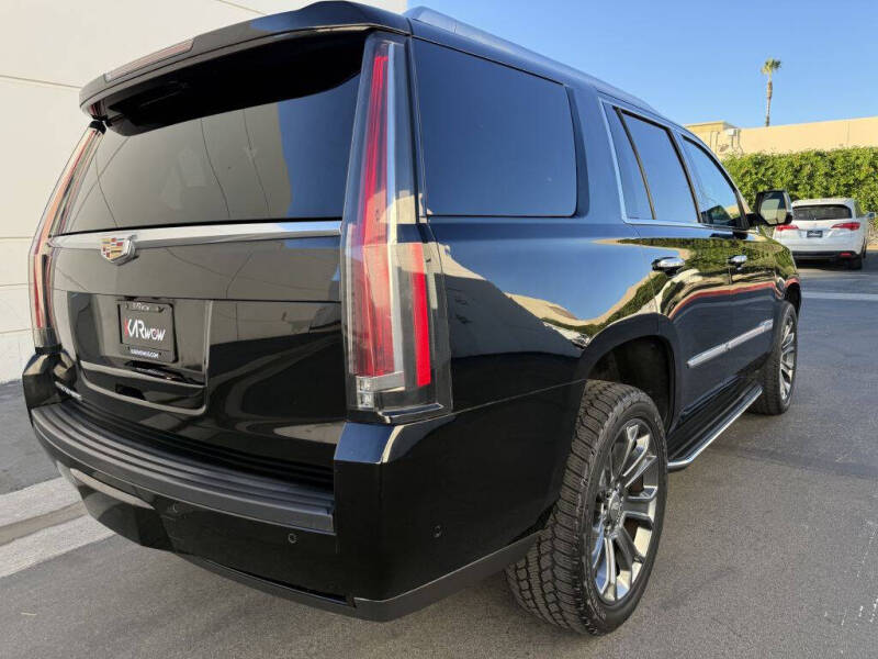 2018 Cadillac Escalade Standard
