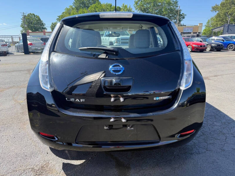2011 Nissan LEAF SL
