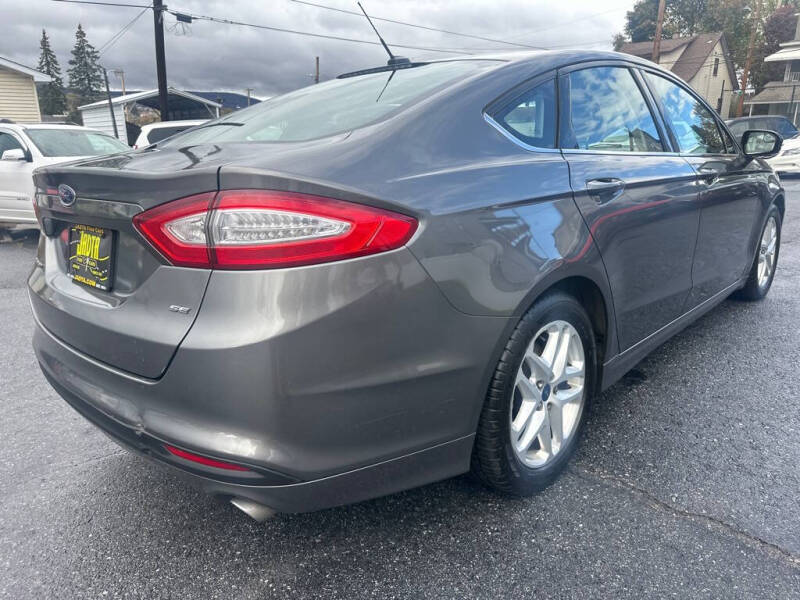 2014 Ford Fusion SE