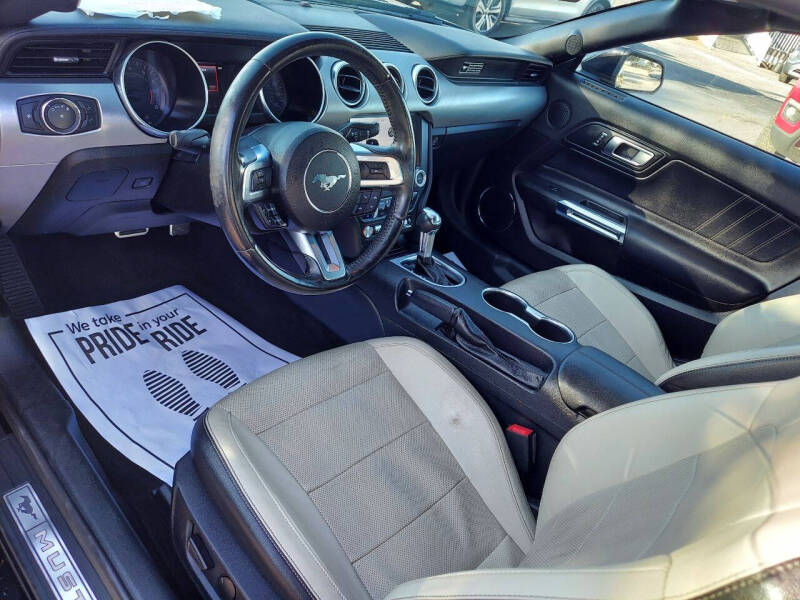 2020 Ford Mustang EcoBoost Premium