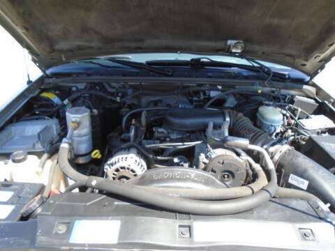 2001 Chevrolet S-10 LS