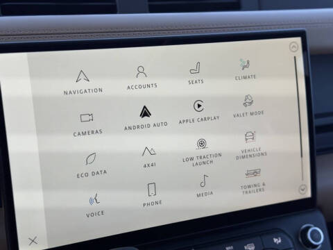 2026 Land Rover Defender 110 P300 S